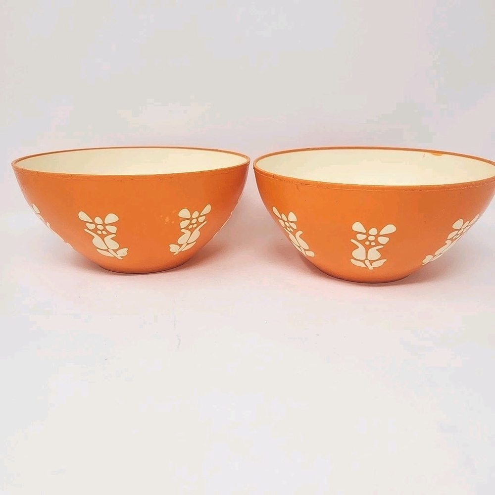 2 Vintage MCM Regaline Plastic Bowls Retro Orange Butterfly Tulip USA